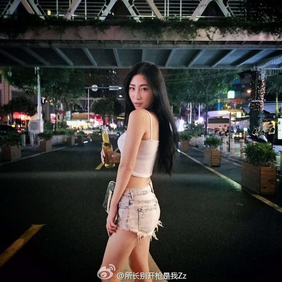 清水长发美女Wendy智秀微博诱惑写真 