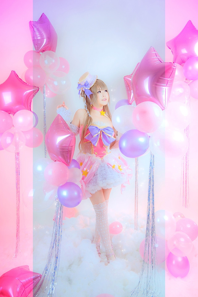 《LoveLive!》南小鸟cosplay甜美动人写真 