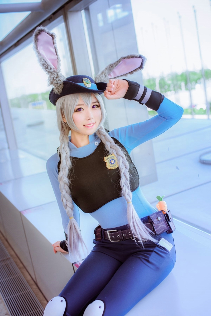 兔女郎警官cosplay写真 