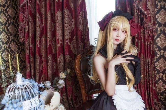 网红美女五更百鬼cosplay艾蕾女仆写真 