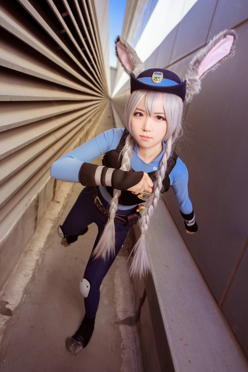 兔女郎警官cosplay写真