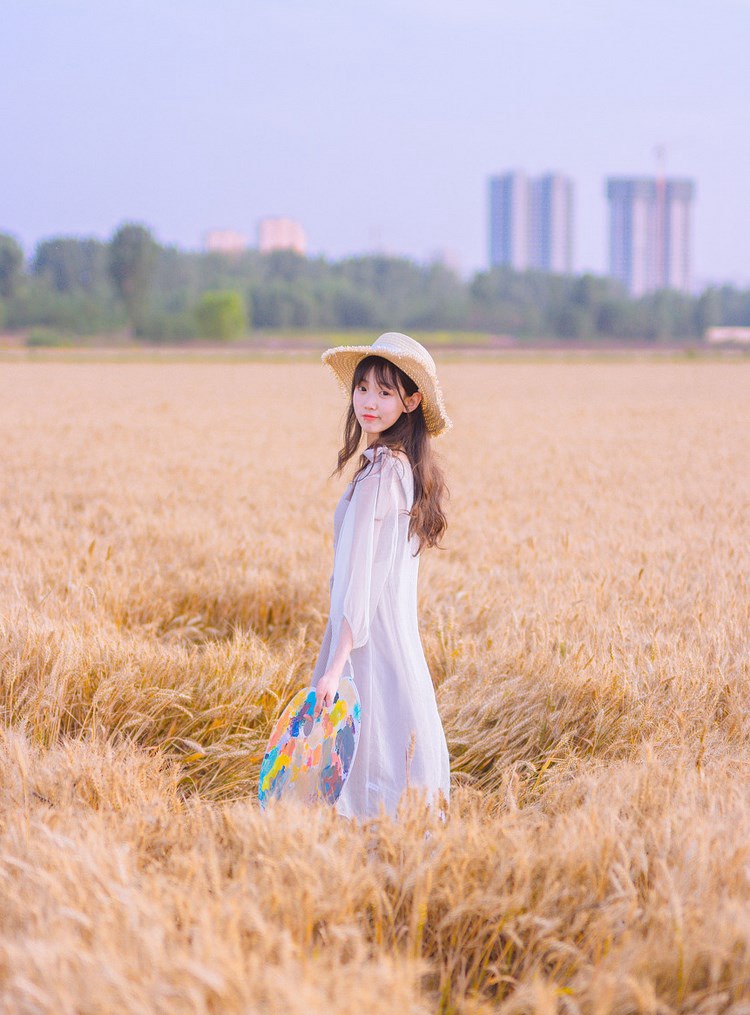 性感美女雨燕浴室湿身写真诱惑十足 